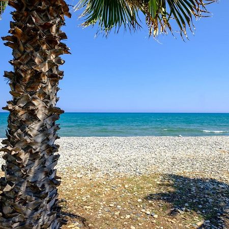 Oceanview Apartment Larnaca Exterior foto