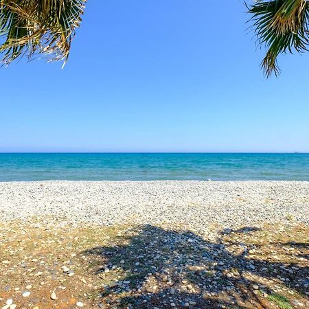 Oceanview Apartment Larnaca Exterior foto